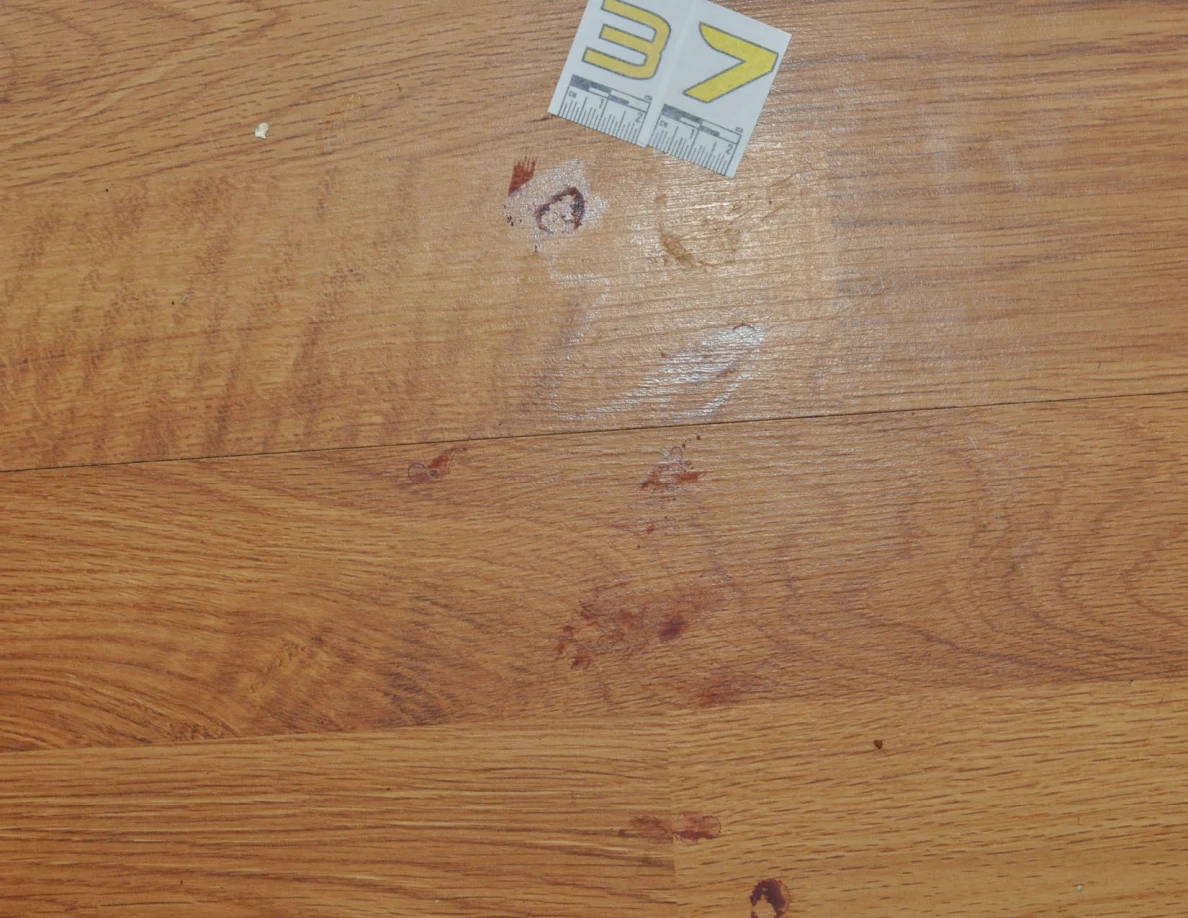 Reddish floor marks beside scale label 37.