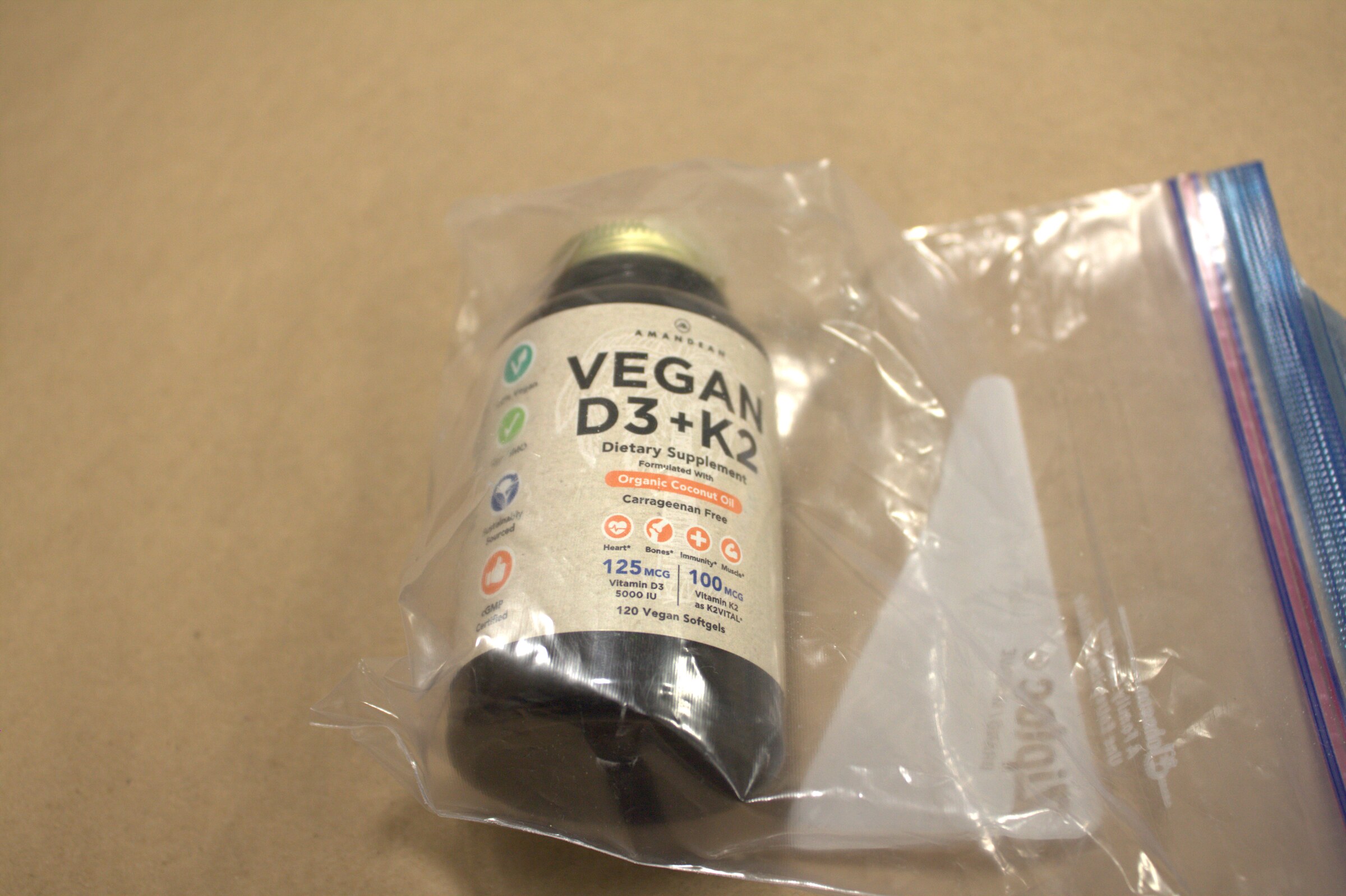 Vegan supplement container photograph — Vegan Sups.CR2